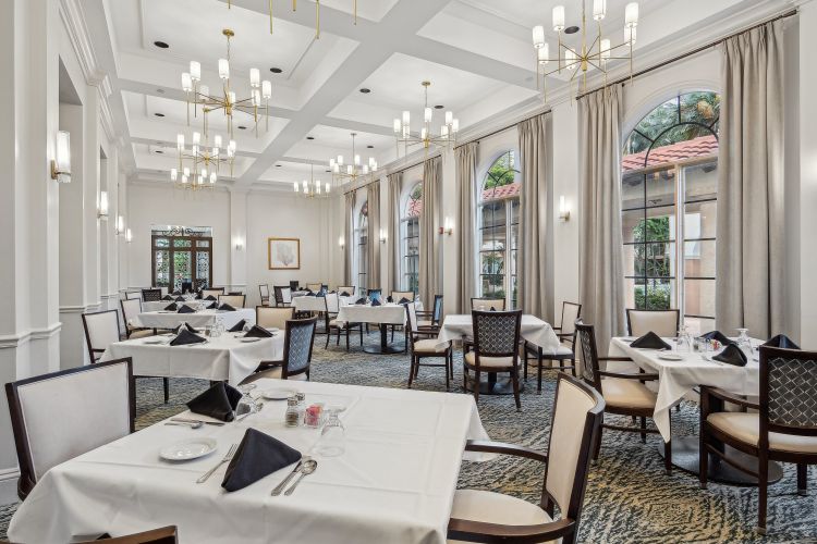 The Carlisle Palm Beach Becomes First Seed Oil Free Certified™ Senior Living Community in Florida
